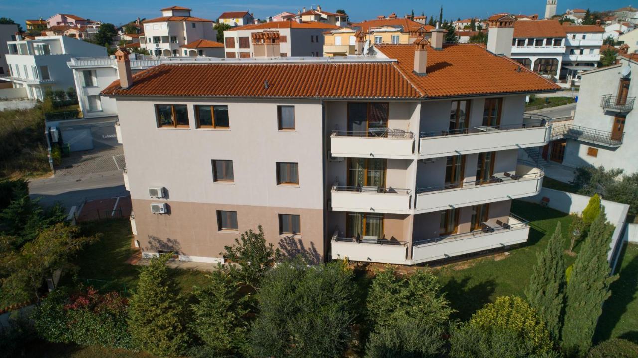 Apartments Oliva Premantura Eksteriør bilde